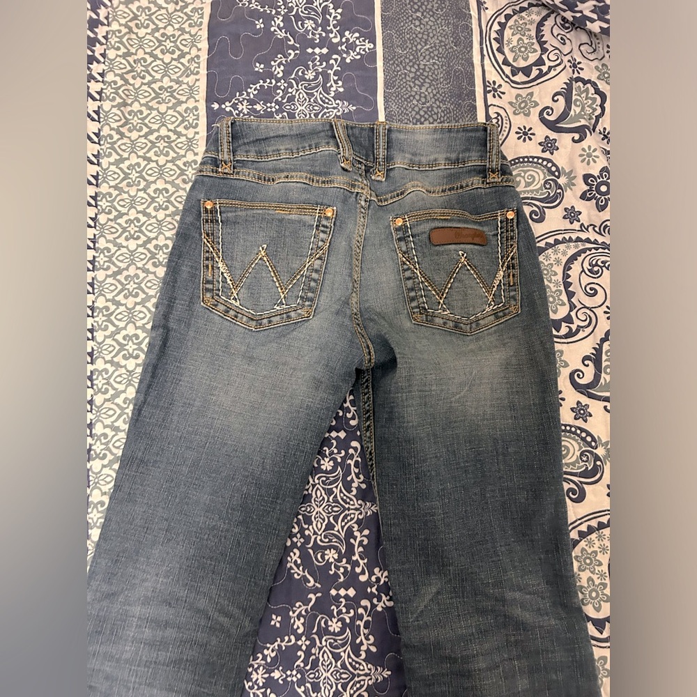 Women’s wrangler jeans. Jean bundle. Bootcut.